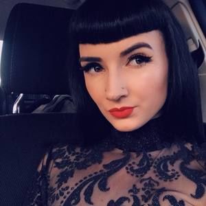 Meet your Posher, Lori